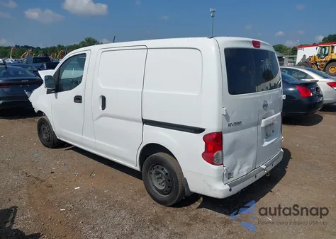 2017 Nissan Nv200 Sv z USA, uszkodzony, nr VIN 3N6CM0KN8HK713465